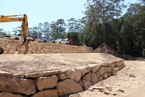 Austinville—Australian Rock Walls in Burleigh Heads, QLD